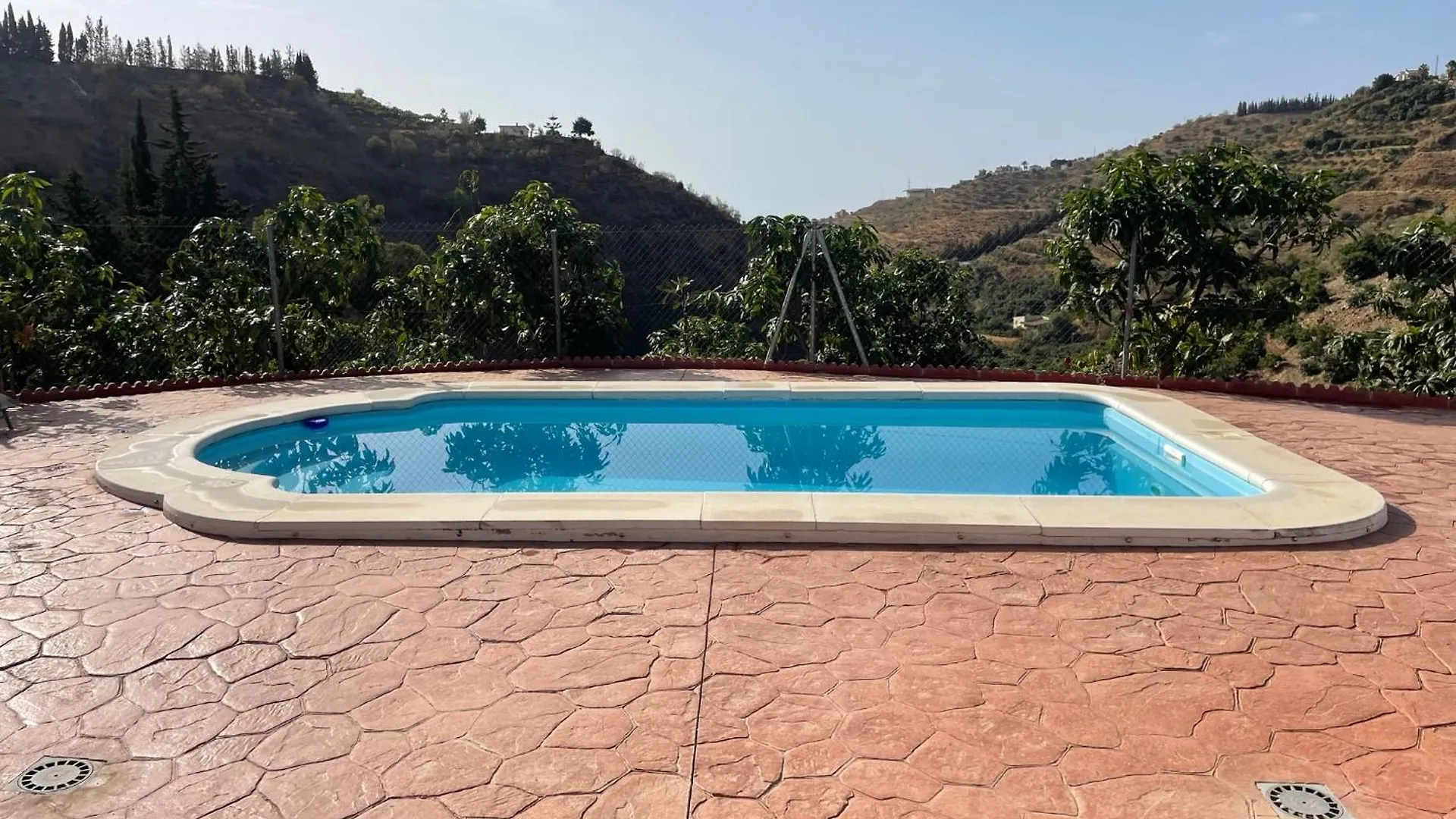 Tierra Nueva Familiar Experience Villa Torre de Benagalbon